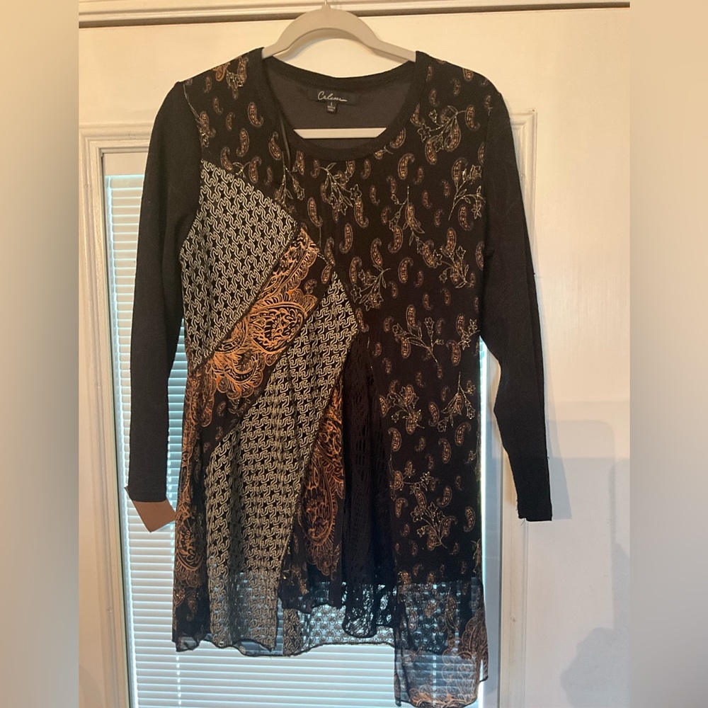 Calesas Black and Gold Paisley Tunic
